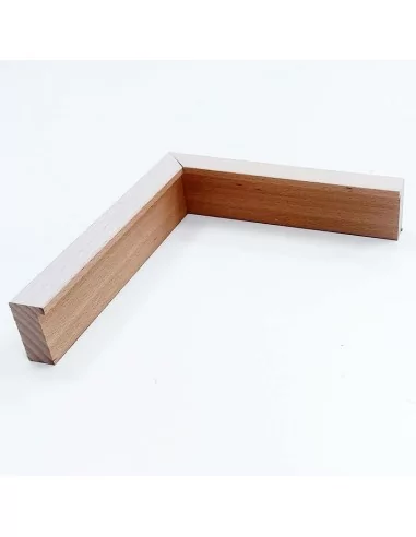 Moldura HAYA macizo BLANCO. Para marcos de cuadros. Baquetón 21X43mm. Moldura HAYA macizo BLANCO. Para marcos de cuadros. Baquetón 21X43mm.