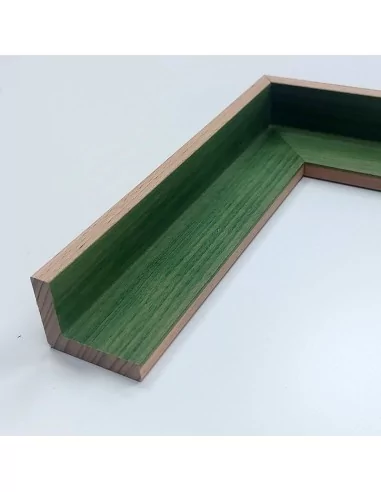MOLDURA HAYA MACIZA CON TINTE VERDE | PARA MARCOS FLOTANTES PARA LIENZOS | 41 x 34mm. MOLDURA HAYA MACIZA CON TINTE VERDE | PARA MARCOS FLOTANTES PARA LIENZOS | 41 x 34mm.