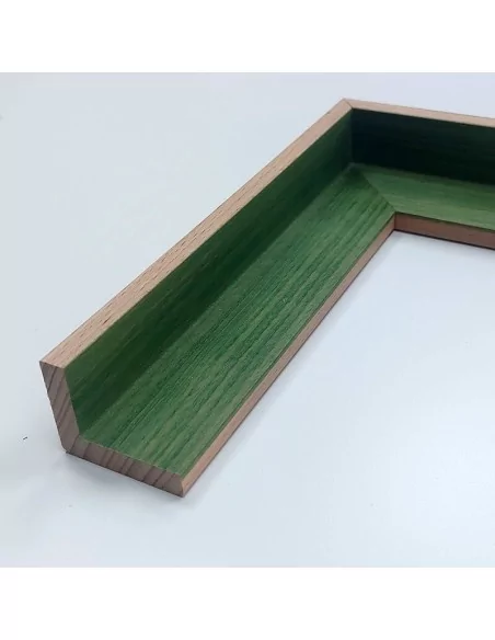MOLDURA HAYA MACIZA CON TINTE VERDE | PARA MARCOS FLOTANTES PARA LIENZOS | 41 x 34mm. MOLDURA HAYA MACIZA CON TINTE VERDE | PARA MARCOS FLOTANTES PARA LIENZOS | 41 x 34mm.
