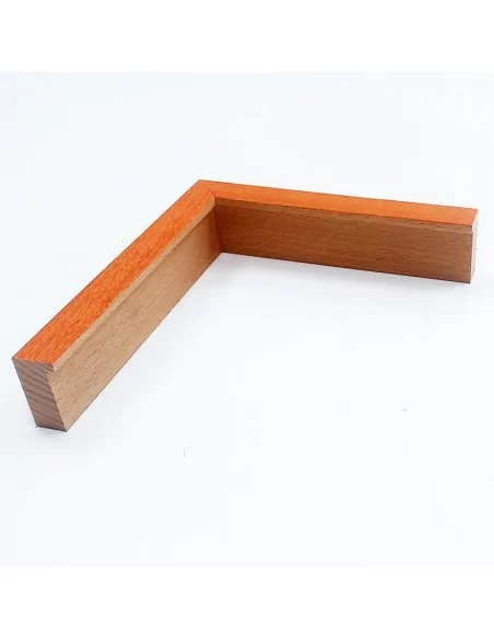 MOLDURA HAYA MACIZA CON TINTE NARANJA. PARA CUADROS TIPO BAQUETON 21X43mm. MOLDURA HAYA MACIZA CON TINTE NARANJA. PARA CUADROS TIPO BAQUETON 21X43mm.