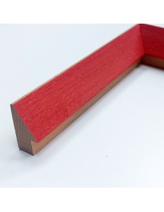 MOLDURA HAYA MACIZA CON TINTE ROJO. PARA CUADROS TIPO PIRAMIDE 20X40mm.
