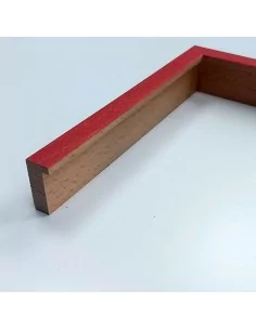 MOLDURA HAYA MACIZA CON TINTE ROJO. PARA CUADROS TIPO BAQUETON 15X34mm.
