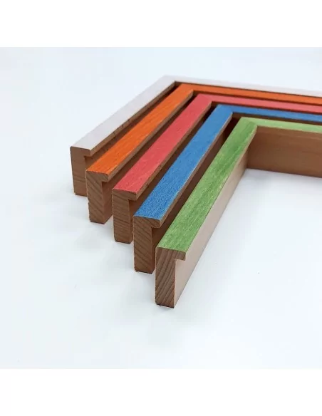 MOLDURA HAYA MACIZA CON TINTE BLANCO. PARA CUADROS TIPO BAQUETON 15X34mm. MOLDURA HAYA MACIZA CON TINTE BLANCO. PARA CUADROS TIPO BAQUETON 15X34mm.