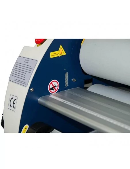 Laminadora eléctrica y neumática de 160 cm con un rodillo calorífico Laminadora eléctrica y neumática de 160 cm con un rodillo calorífico