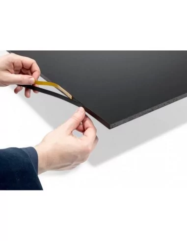 CANTO ADHESIVO PVC NEGRO 19mm PARA CANTEAR CARTON PLUMA, PVC O MADERA. ROLLO 50 METROS CANTO ADHESIVO PVC NEGRO 19mm PARA CANTEAR CARTON PLUMA, PVC O MADERA. ROLLO 50 METROS