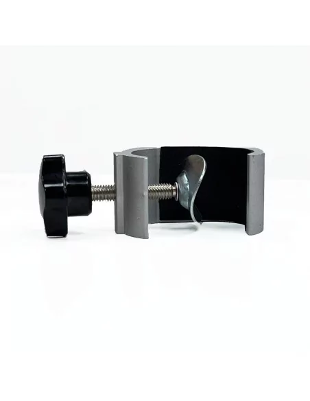 PINZA ABRAZADERA CURVADA PARA SUJECION FOCO LED EN POP UP COLOR PLATA PINZA ABRAZADERA CURVADA PARA SUJECION FOCO LED EN POP UP COLOR PLATA