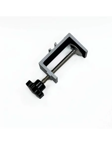 PINZA ABRAZADERA RECTA PARA SUJECION FOCO LED EN POP UP COLOR PLATA PINZA ABRAZADERA RECTA PARA SUJECION FOCO LED EN POP UP COLOR PLATA