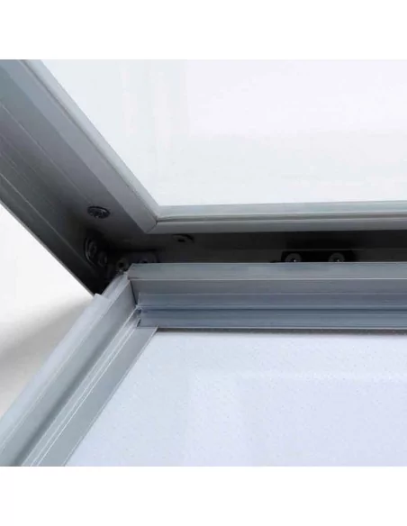 Vitrine LED para cartazes em exterior - modelo lewes