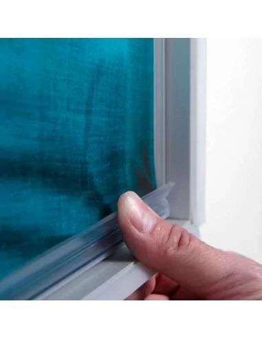 Vitrine LED para cartazes em exterior - modelo lewes