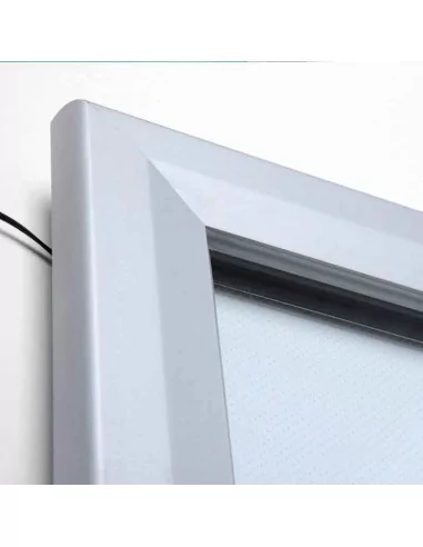 Vitrine LED para cartazes em exterior - modelo lewes