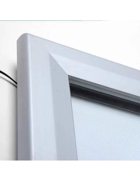 Vitrine LED para cartazes em exterior - modelo lewes