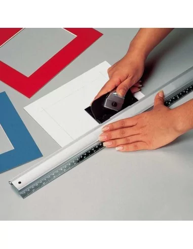 Cutter biseauté avec règle Logan 424 pour passe-partout 61 cm