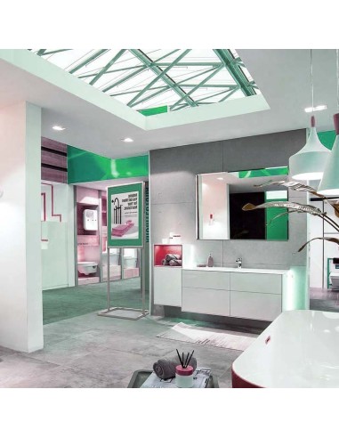 Totem publicitário dupla face acabamento prateado