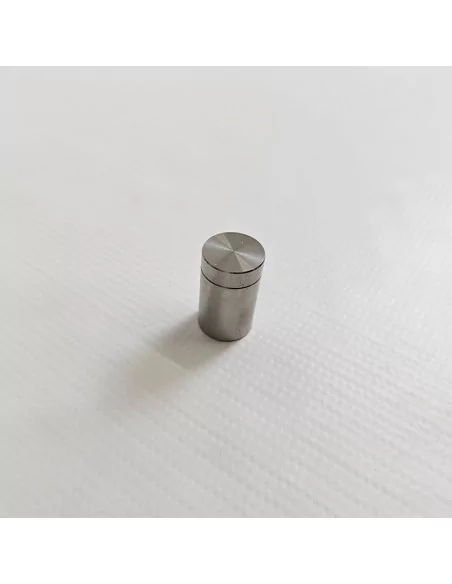 Fixadores em aço inox para placas com tampa roscada