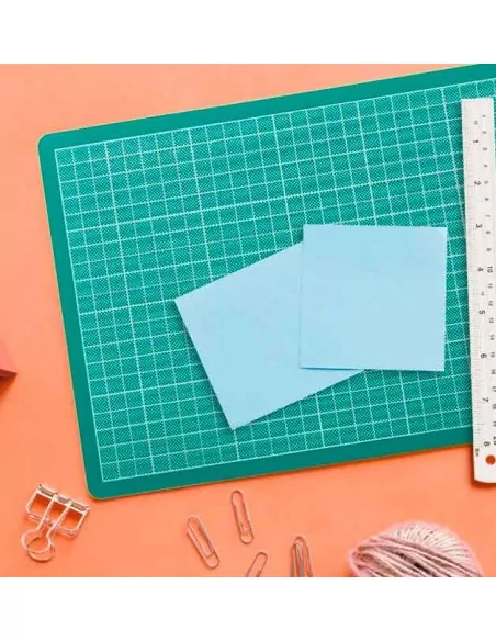 Plancha de corte verde A4 con cuadrícula 3mm - Calidad y precisión