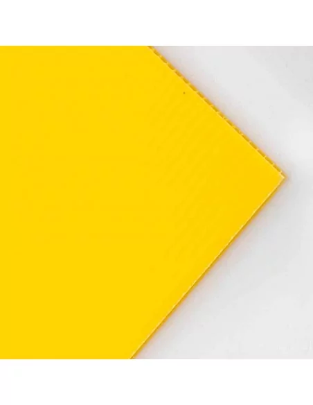 Polypropylène cellulaire jaune 3,5 mm 3050 x 2050 Polypropylène cellulaire jaune 3,5 mm 3050 x 2050