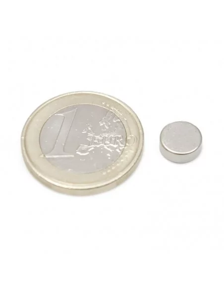 Disco de neodímio ⌀8 × 3 mm N35
