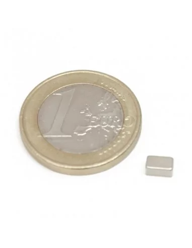 Bloco de neodímio 5×8×1.5 mm N48M