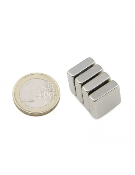 Bloco de neodímio 15×14×5 mm N35