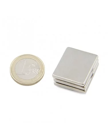Bloc en néodyme 25 × 22 × 3 mm N35 Bloc en néodyme 25 × 22 × 3 mm N35