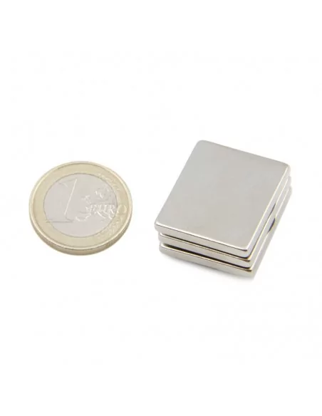 Bloc en néodyme 25 × 22 × 3 mm N35 Bloc en néodyme 25 × 22 × 3 mm N35