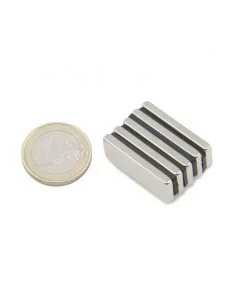 Bloco de neodímio 29 × 10.5 × 3 mm N35 2