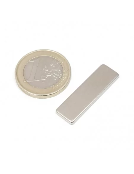 Bloco de neodímio 30 × 9 × 2 mm N35
