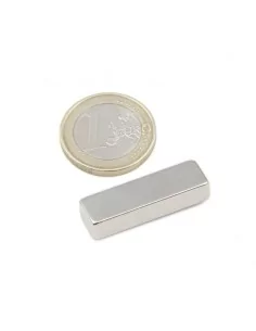 Bloco de neodímio 30 × 9 × 6 mm N35