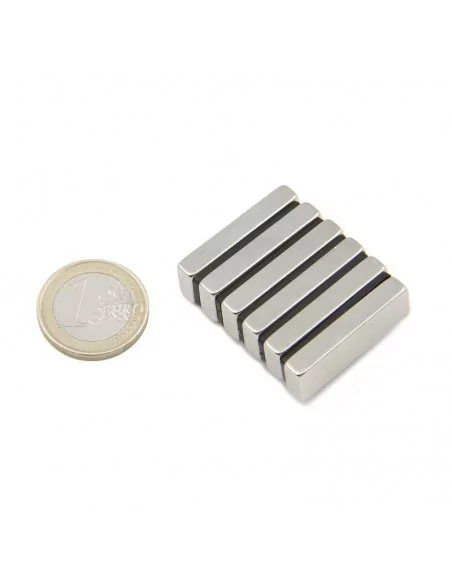 Bloco de neodímio 30 × 10 × 5 mm N35