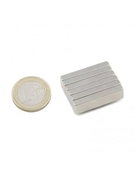 Bloco de neodímio 30 × 8.5 × 4 mm N35