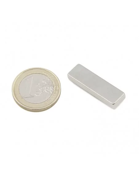 Bloco de neodímio 30 × 8.5 × 4 mm N35