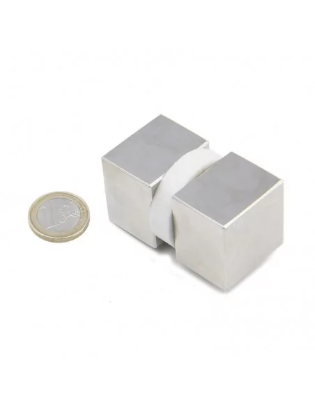 Bloco de neodímio 32 × 32 × 25 mm N35