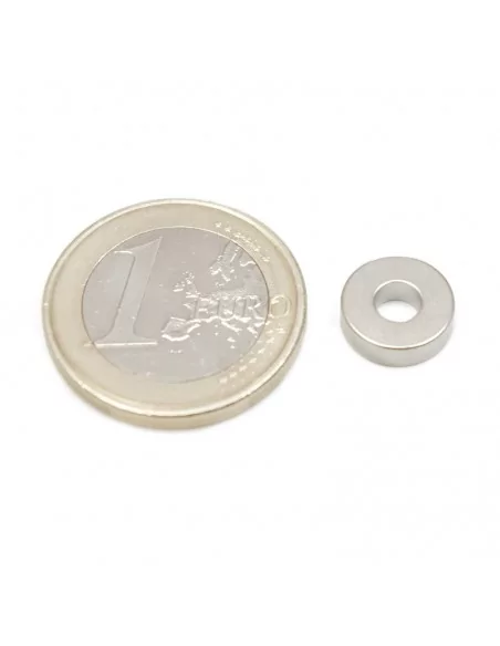 Aro de neodimio ⌀10 × 3 mm N35 (con agujero ⌀4)