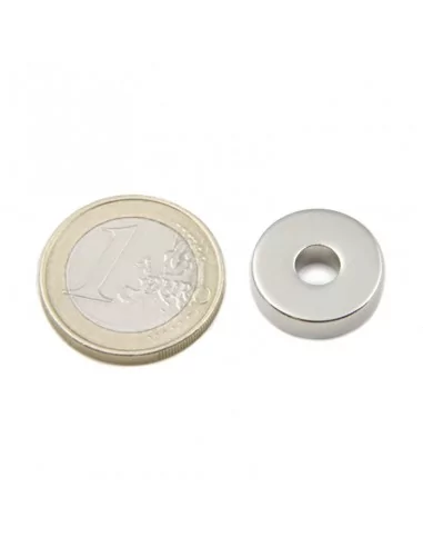 Aro de neodimio ⌀16.5 × 4.5 mm N35 (con agujero ⌀5.5) Aro de neodimio ⌀16.5 × 4.5 mm N35 (con agujero ⌀5.5)