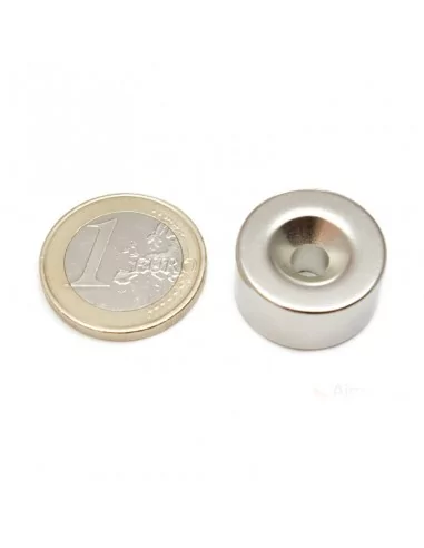 Aro avellanado de neodimio ⌀20 × 10 mm N35 cara Sur (con agujero ⌀5)