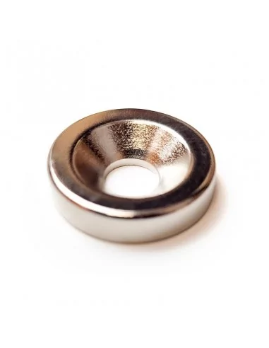 Aro avellanado de neodimio ⌀15 × 4 mm N35 cara Norte (con agujero ⌀4.5) Aro avellanado de neodimio ⌀15 × 4 mm N35 cara Norte (con agujero ⌀4.5)