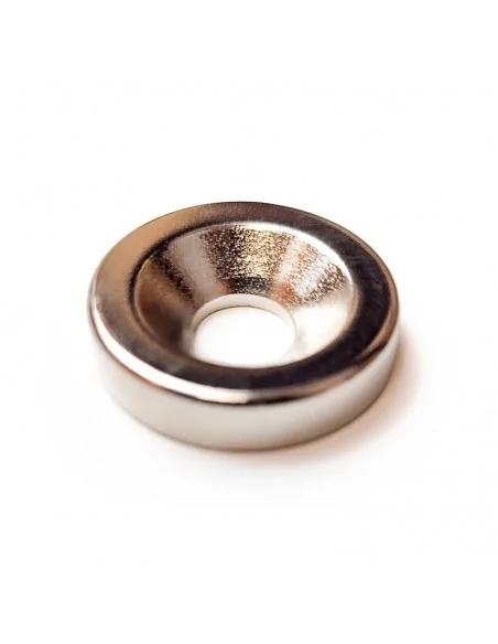 Aro avellanado de neodimio ⌀15 × 4 mm N35 cara Norte (con agujero ⌀4.5) Aro avellanado de neodimio ⌀15 × 4 mm N35 cara Norte (con agujero ⌀4.5)