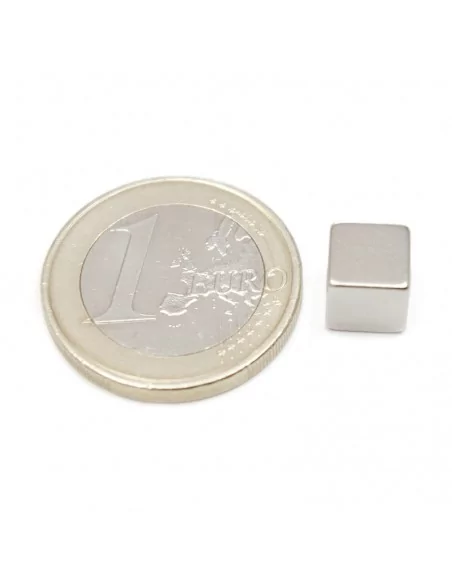 Cube en néodyme 6 × 6 × 6 mm N35 Cube en néodyme 6 × 6 × 6 mm N35