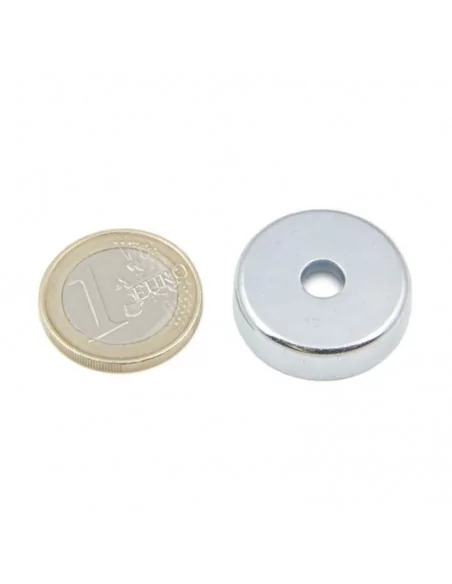 Base con agujero pasante de neodimio ⌀25 × 7 mm N35 (con agujero ⌀6) Base con agujero pasante de neodimio ⌀25 × 7 mm N35 (con agujero ⌀6)