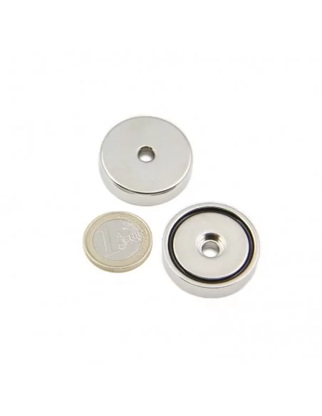 Base avec trou traversant en néodyme ⌀32 × 8 mm (avec trou ⌀6) N35 Base avec trou traversant en néodyme ⌀32 × 8 mm (avec trou ⌀6) N35