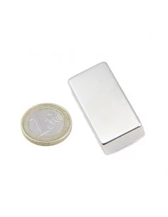 Bloco de neodímio 40 × 10 × 20 mm N45