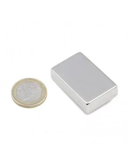 Bloco de neodímio 40 × 25 × 10 mm N35