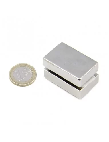 Bloco de neodímio 40 × 25 × 10 mm N35