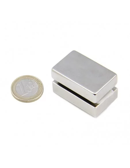 Bloco de neodímio 40 × 25 × 10 mm N35