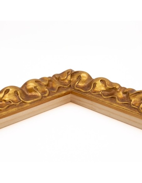 Moldura Traviata 693/846 · 39×40 mm · Oro