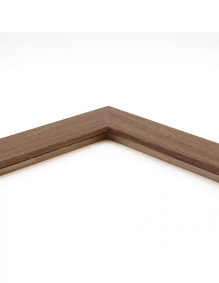 Muestra moldura Nordic 711/1605 · 38×15 mm · Avellana