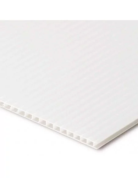 POLIPROPILENO CELULAR BLANCO 3 mm PLANCHA 3050 X 2050 mm POLIPROPILENO CELULAR BLANCO 3 mm PLANCHA 3050 X 2050 mm