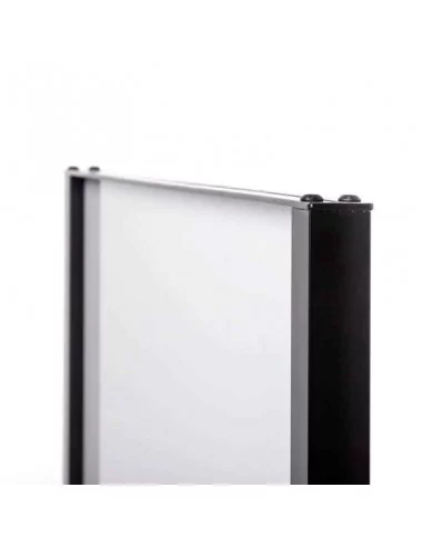 Totem publicitário rígido para painel PVC 3 mm 70x200 cm dupla face com acabamento preto Totem publicitário rígido para painel PVC 3 mm 70x200 cm dupla face com acabamento preto