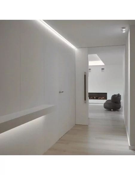 PERFIL TIRA LED. MONTAJE EN SUPERFICIE. Flexible. Con difusor curvado. Anchura led máx. 10mm. (ALED-S210)