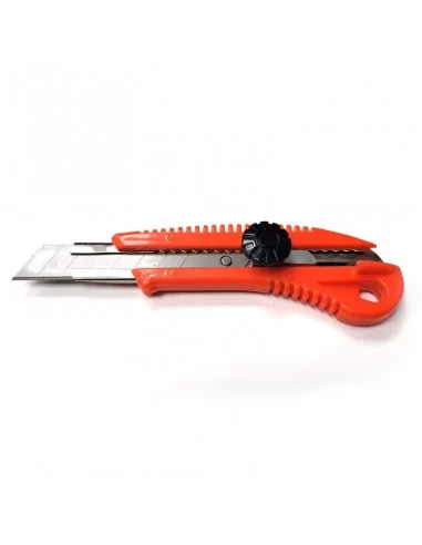 Cutter ECONÓMICO cuchilla 18mm MOLDIBER